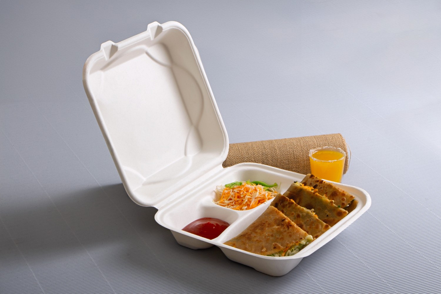 3 Compartment 9 Takeout Bagasse Container With Hinged Lid